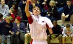 Einarmiger Basketball-Spieler