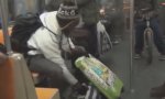 Funny Video : Bauchredner in der U-Bahn