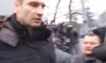 Lustiges Video - Feuerlöscherangriff auf Klitschko