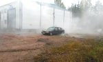 Movie : Benz vs 1000 bar Wasserschlauch
