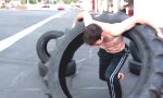 Movie : Traktorreifen-Hula-Hoop