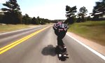 Lustiges Video - Longboard Downhill mit 110km/h