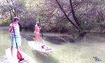 Lustiges Video : Überraschung beim Paddleboarding