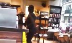 Funny Video : Schokomuffin im Starbucks mal anders