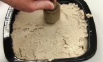 Funny Video - Verflüssigungseffekt bei Erdbeben