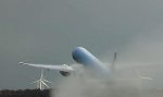 Blitz trifft Boeing 777