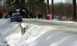 Zuschauerbergedienst bei Rallye