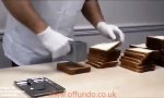 Lustiges Video : Toast buttern im Akkord