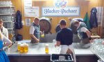 Lustiges Video - Profis am Ausschank