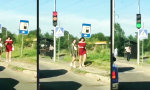 Lustiges Video : Tänzchen an der Bushaltestelle
