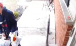 Funny Video : Rätselhaftes Keksgeschenk